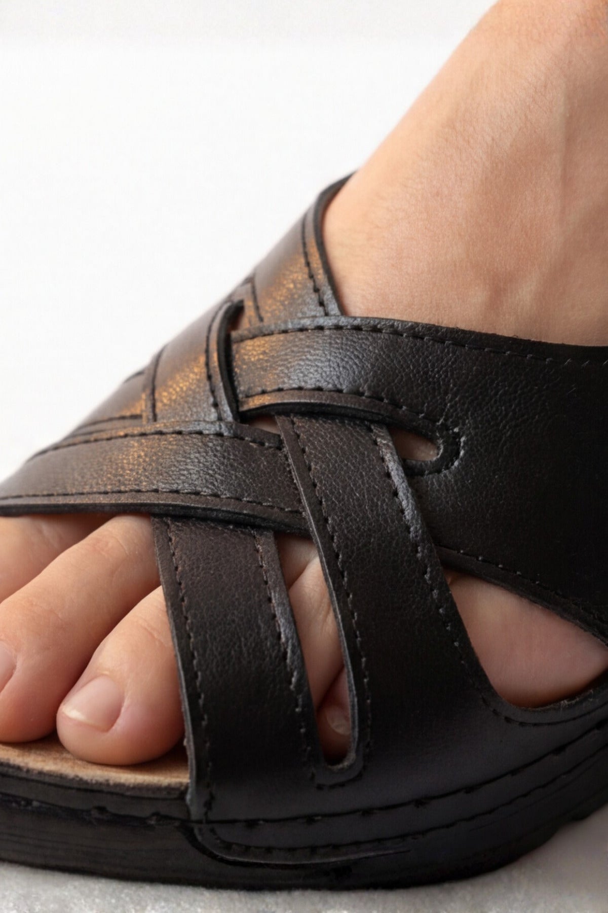 Kadın Çapraz Tokalı Dolgu Topuklu Sandalet | Anatomik Ortopedik Günlük Giyime Uygun Kadın Sandalet